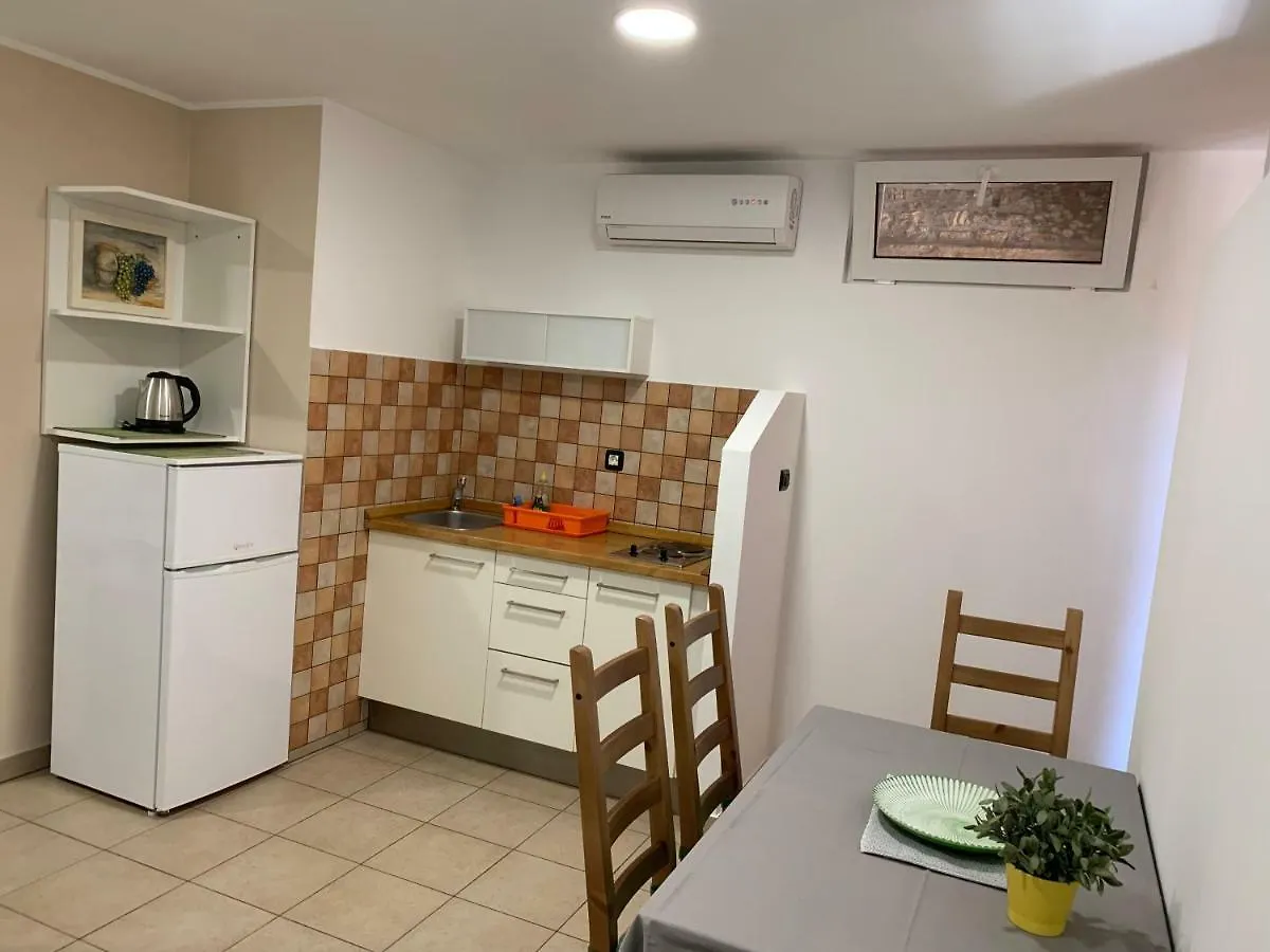 Apartments Ceh Ližnjan